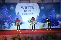 White-gift-ceremony-4